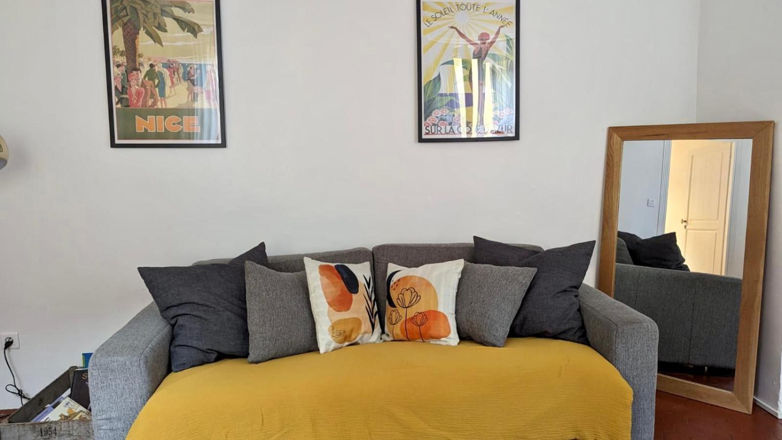 Typique - 2 Bedrooms,Typical Apartment-Old Town ニース エクステリア 写真