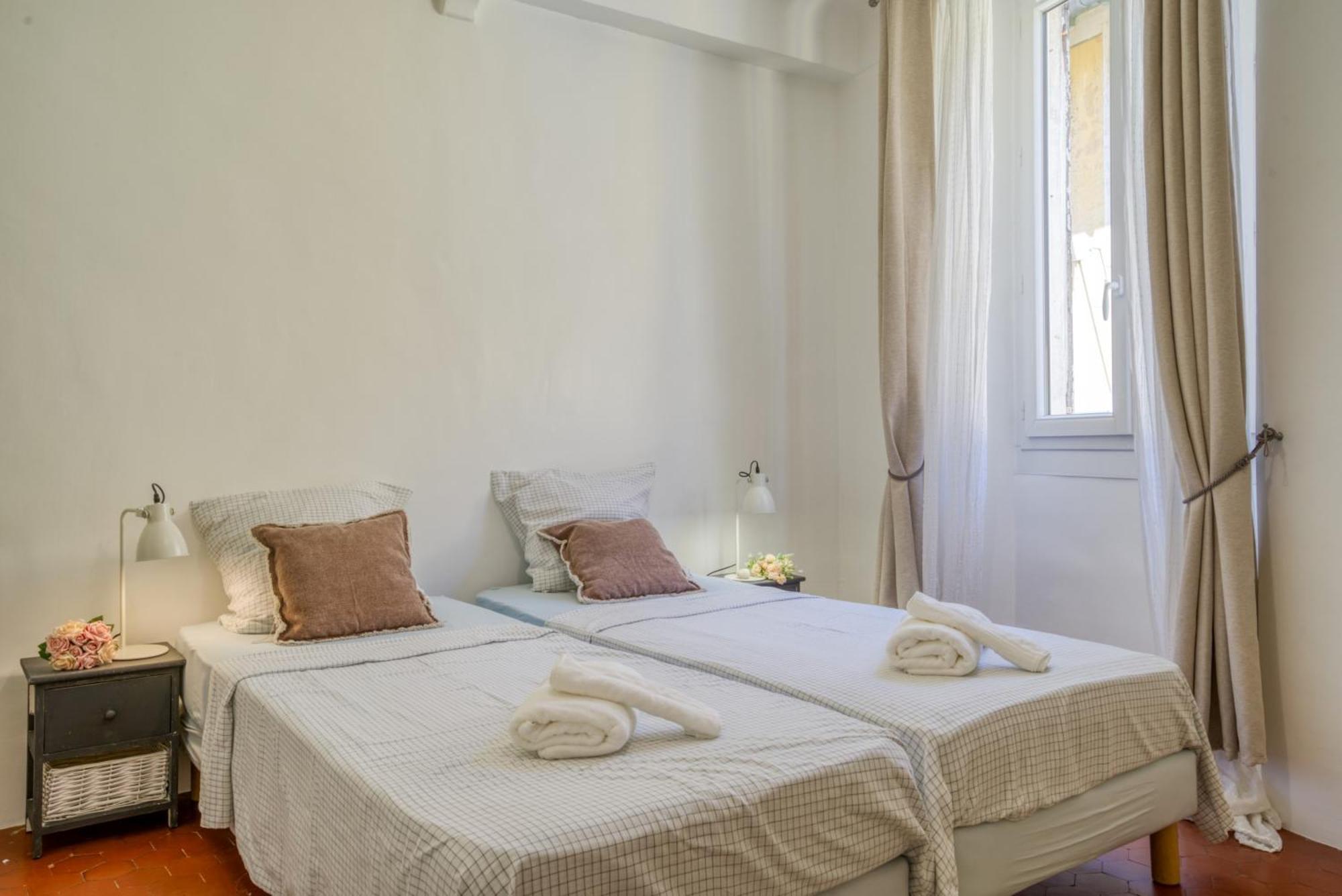 Typique - 2 Bedrooms,Typical Apartment-Old Town ニース エクステリア 写真