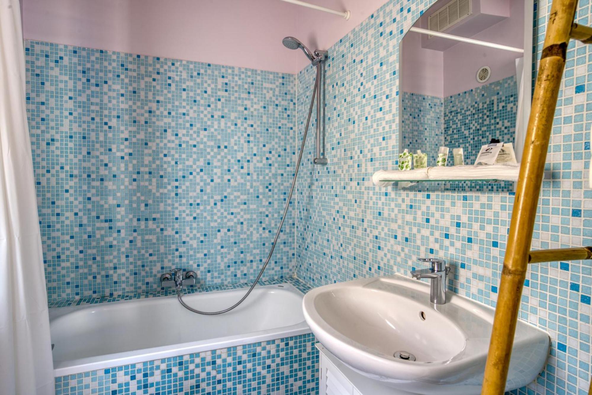 Typique - 2 Bedrooms,Typical Apartment-Old Town ニース エクステリア 写真